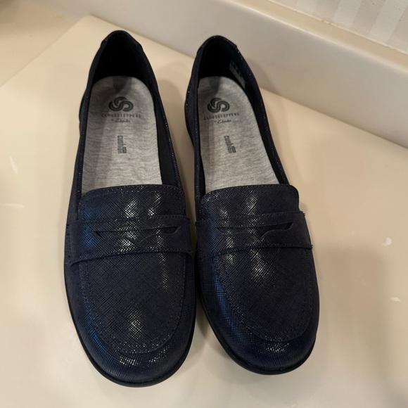 Clarks Cloudsteppers Ayla Slip On Loafer Flats - Picture 5 of 16